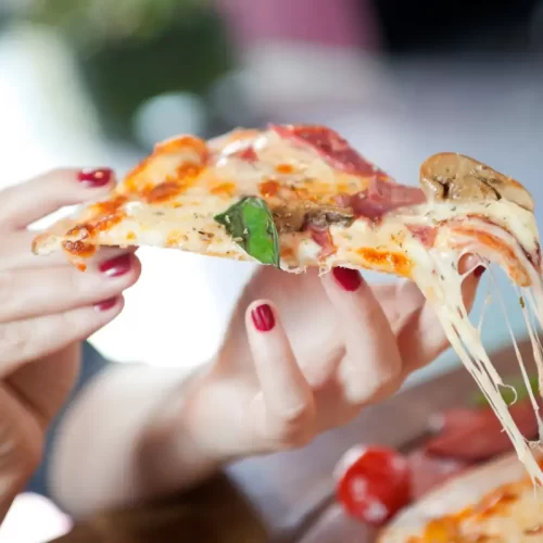 Ristorante per cena nel centro storico di Lipari: criteri di scelta e metodo di Vulcanica Srl