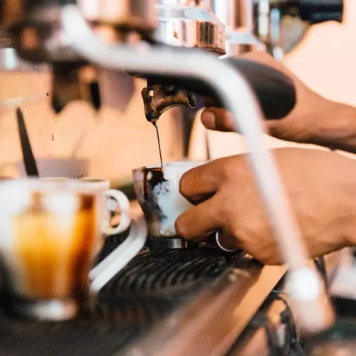 Cocktail bar per apericena a San Giustino: criteri di scelta con Caffè Municipio 3.1