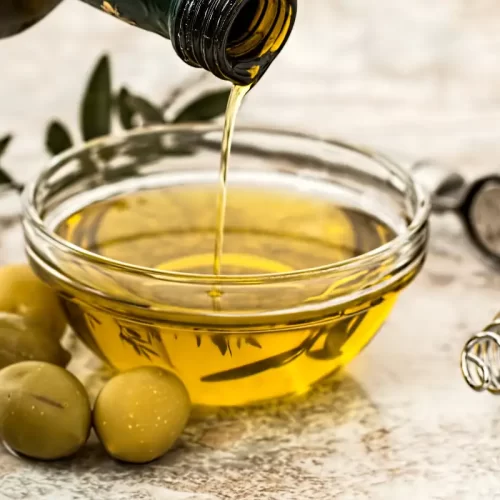 Dove acquistare olio extravergine di oliva DOP a Vieste: guida Punto Bio alla scelta consapevole