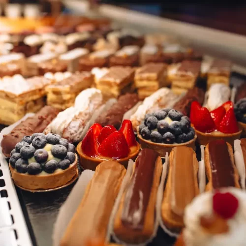 Torte gelato per eventi a Mariano Comense: guida pratica con Gelateria Caffetteria Millennium