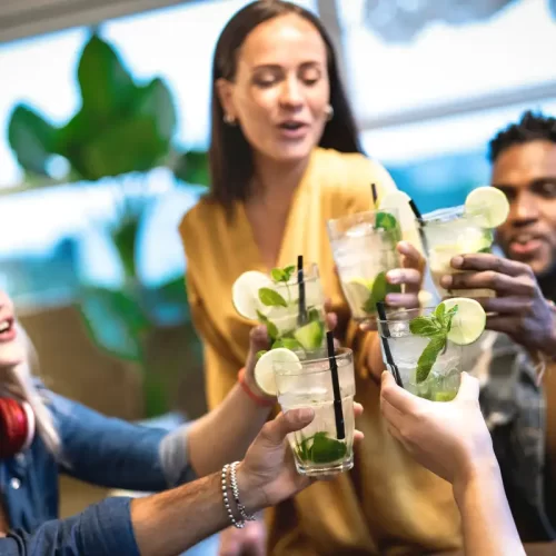 Dove fare apericena a Todi: guida pratica e indirizzi utili con focus su Komos Bistrò