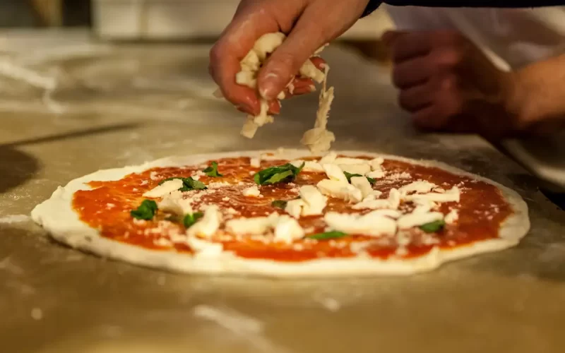 Pizzeria con dehor a Noto: guida pratica a La Dama per mangiare all’aperto nel centro storico