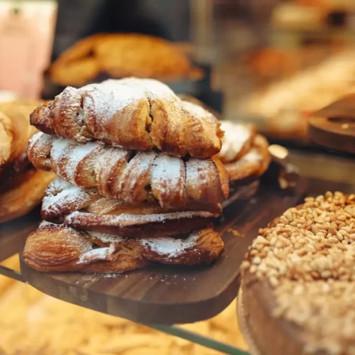 Eppinger Caffè: guida pratica alla pasticceria artigianale di Trieste tra laboratorio e caffè
